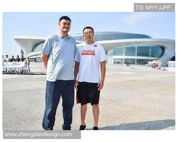 姚明与巨人卡里身高对比谁更高一目了然的揭秘与分析