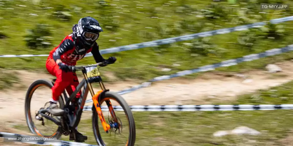 🎧 沉浸式观赛，让呐喊声穿透屏幕！